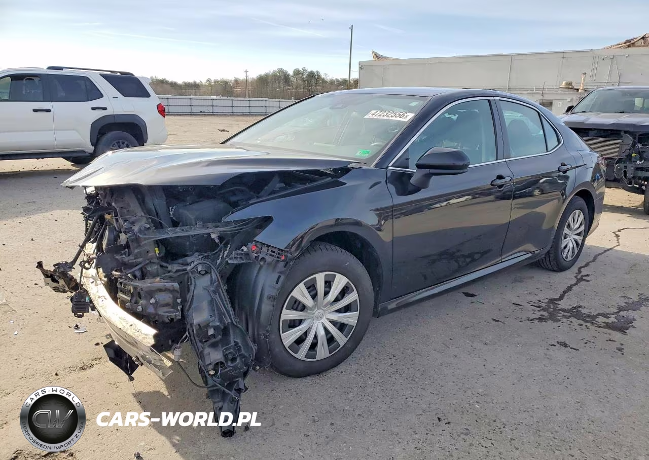 2022 Toyota Camry Hybrid Le – zdjęcie 1 z 12