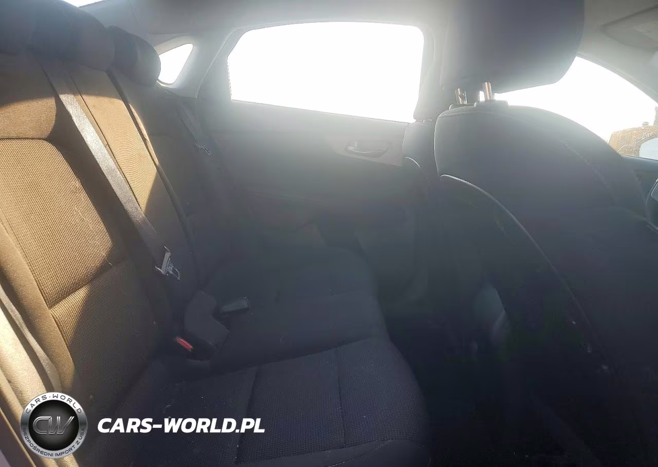 2021 Kia Forte Lxs VIN:3KPF24AD8ME305708 - 10