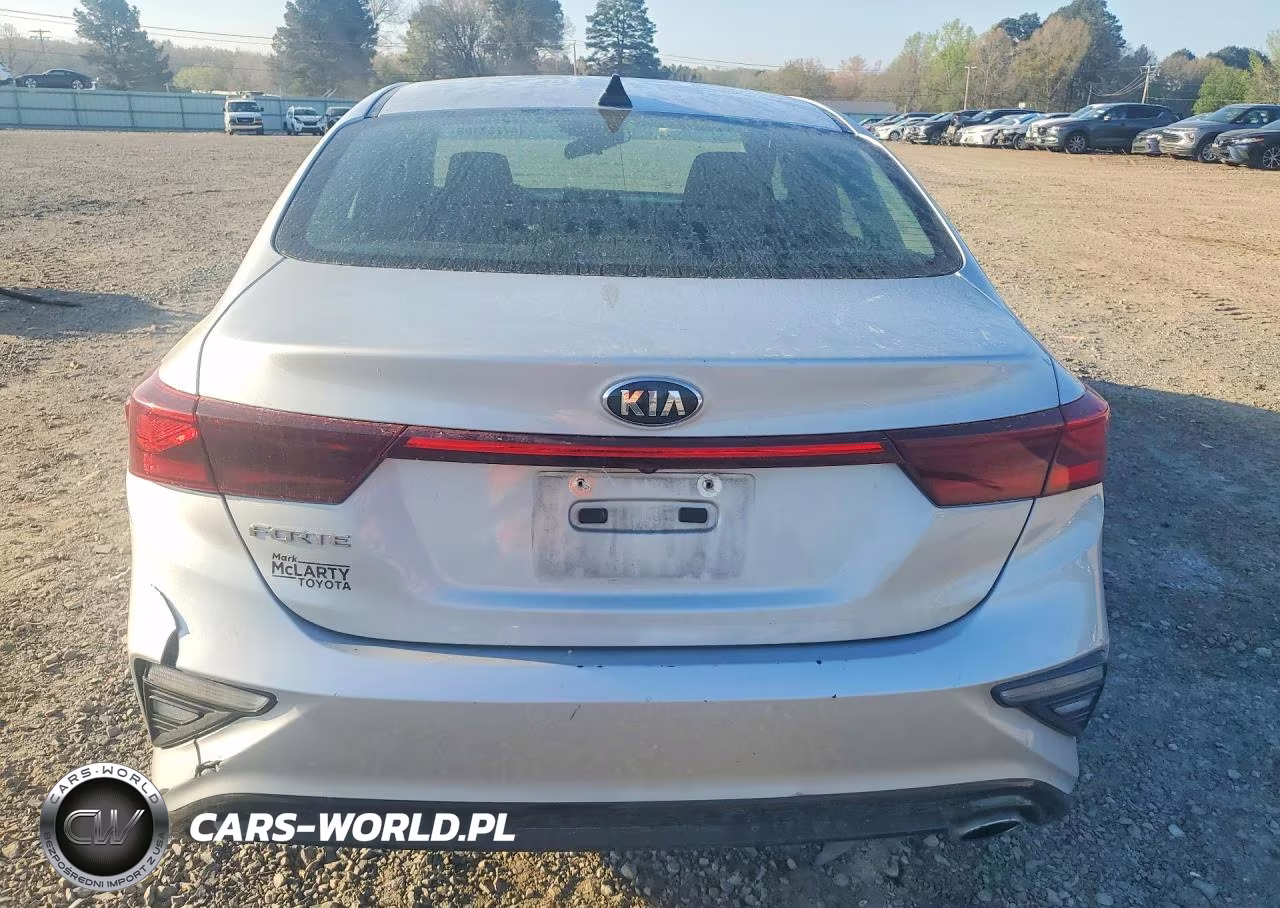2021 Kia Forte Lxs VIN:3KPF24AD8ME305708 - 6