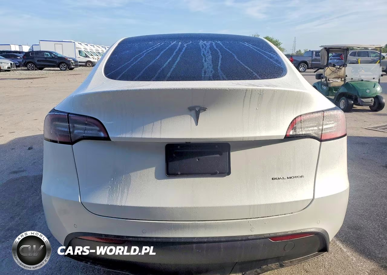 2022 Tesla Model Y VIN:7SAYGDEE1NF541967 - 6