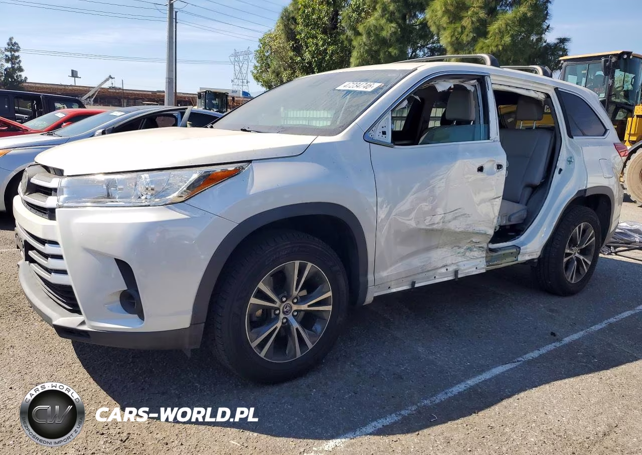2018 Toyota Highlander Le