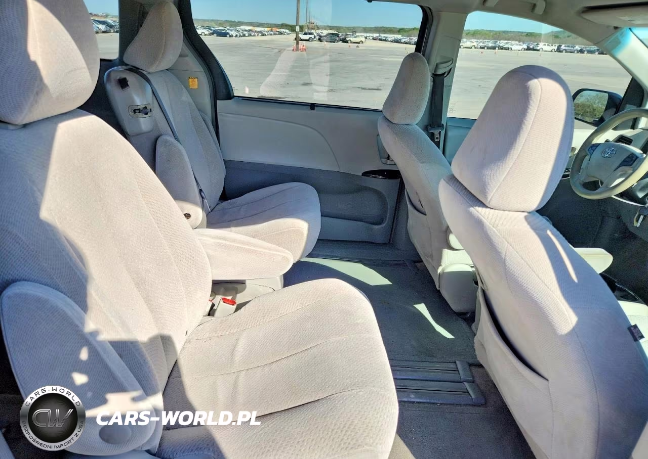 2012 Toyota Sienna Le 8-Passenger VIN:5TDKK3DC8CS264254 - 11