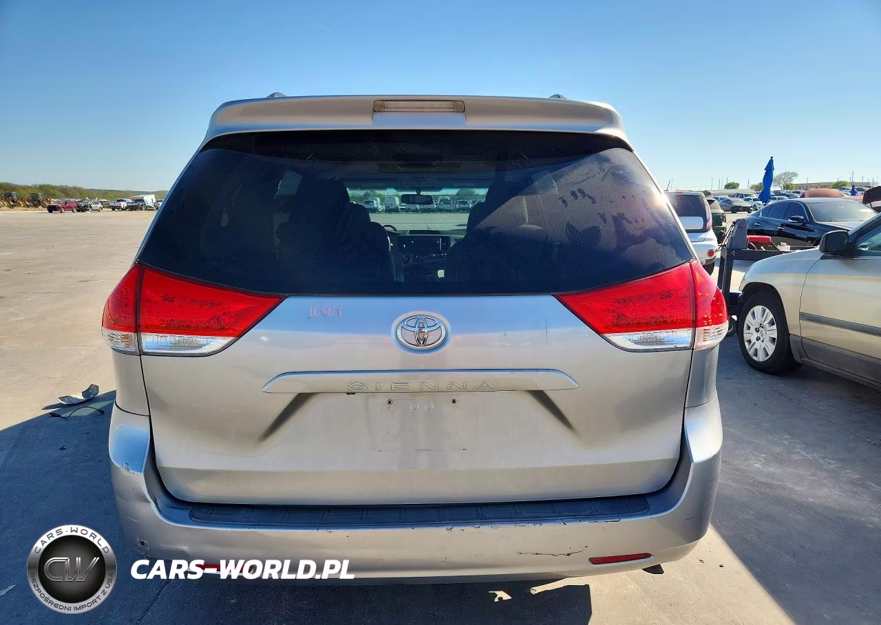 2012 Toyota Sienna Le 8-Passenger VIN:5TDKK3DC8CS264254 - 6