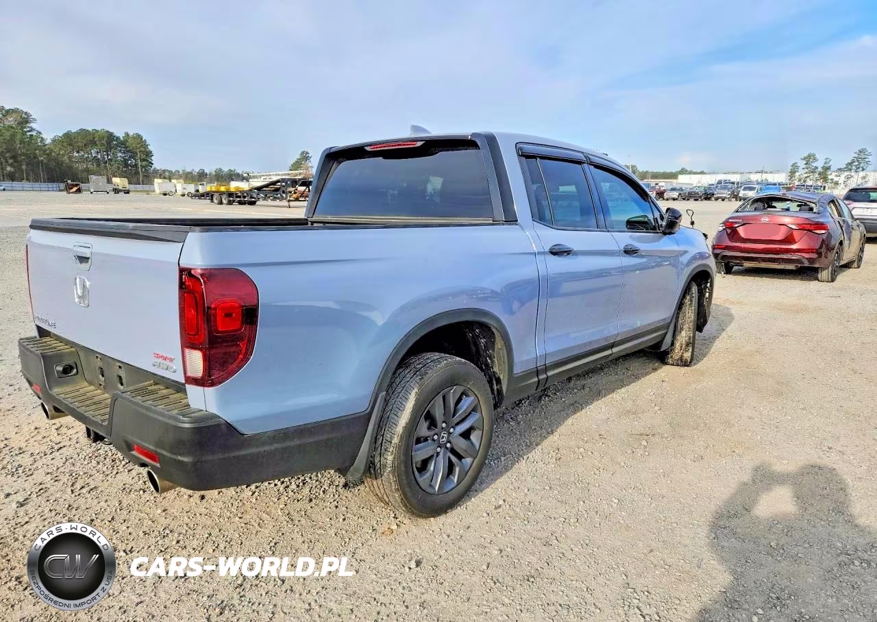 2022 Honda Ridgeline Sport VIN:5FPYK3F16NB015732 - 3