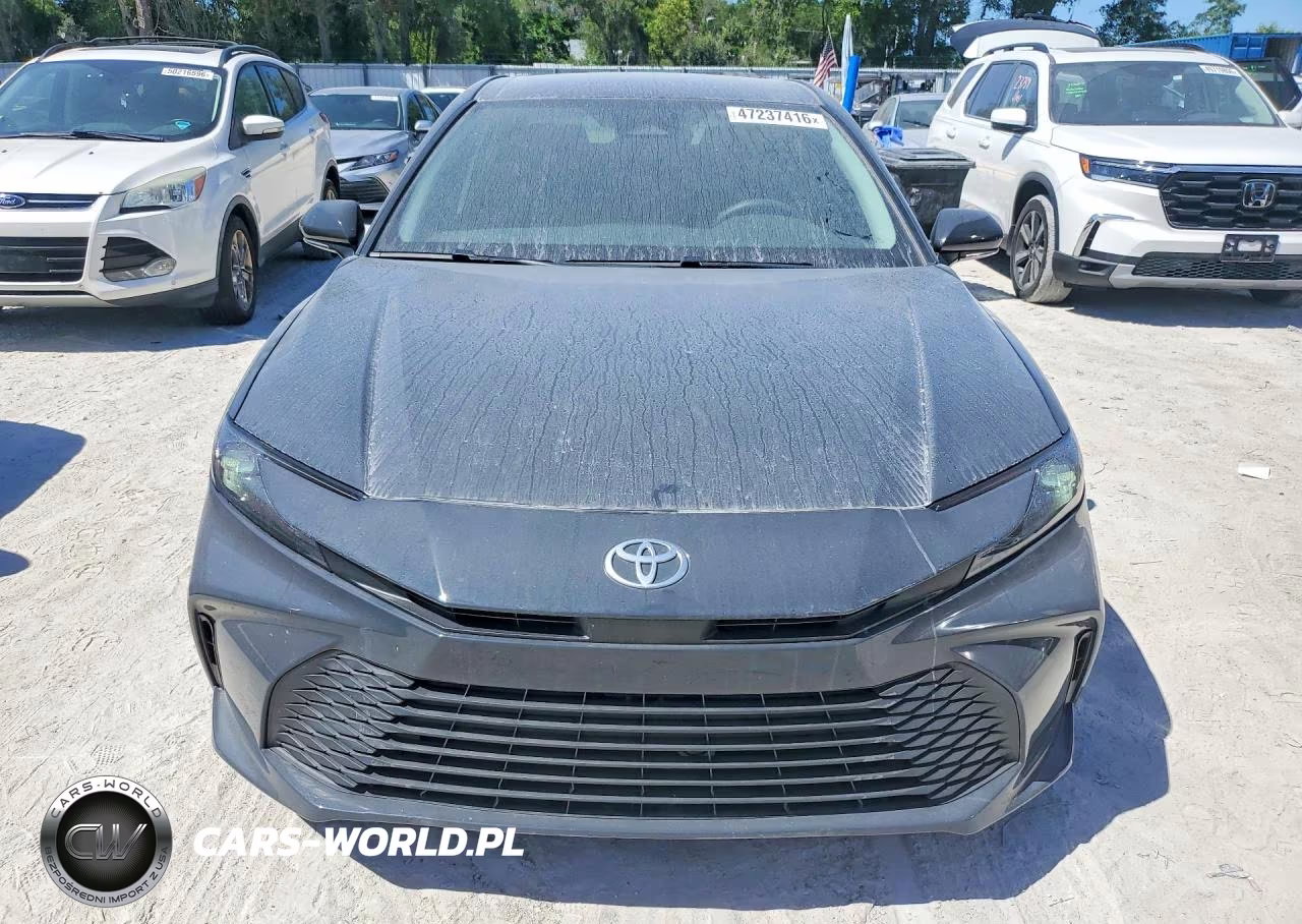 2025 Toyota Camry Le VIN:4T1DAACK5SU528528 - 5