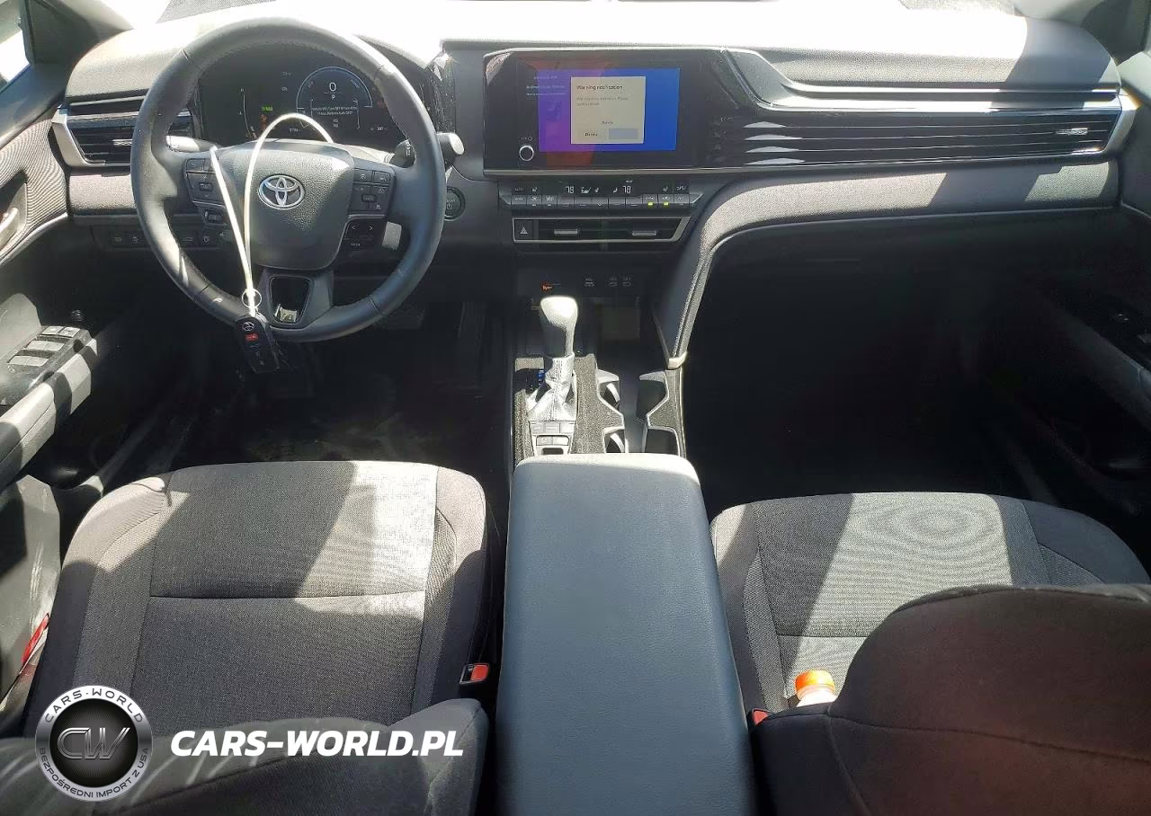 2025 Toyota Camry Le VIN:4T1DAACK5SU528528 - 8