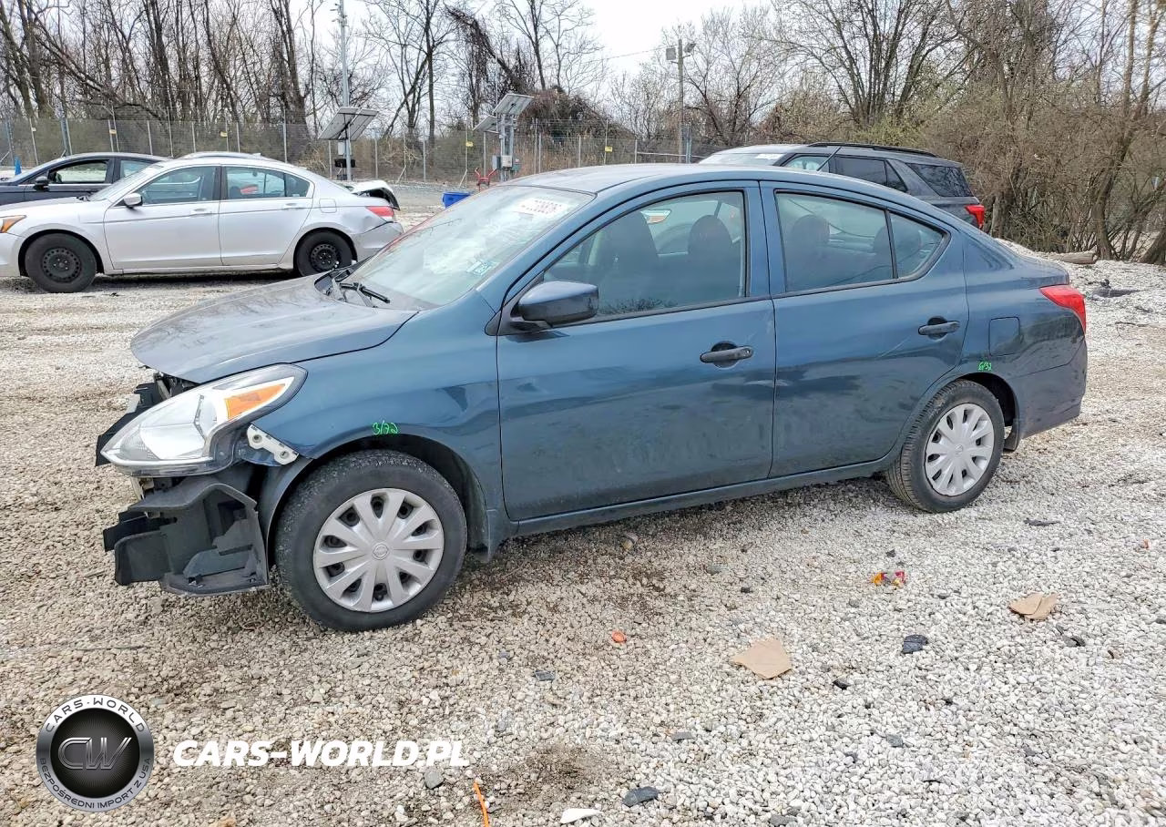 2017 Nissan Versa 1.6 S