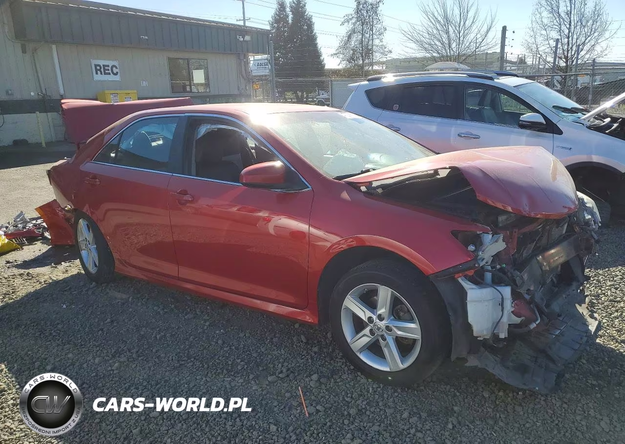 2014 Toyota Camry Se VIN:4T1BF1FK2EU762277 - 4
