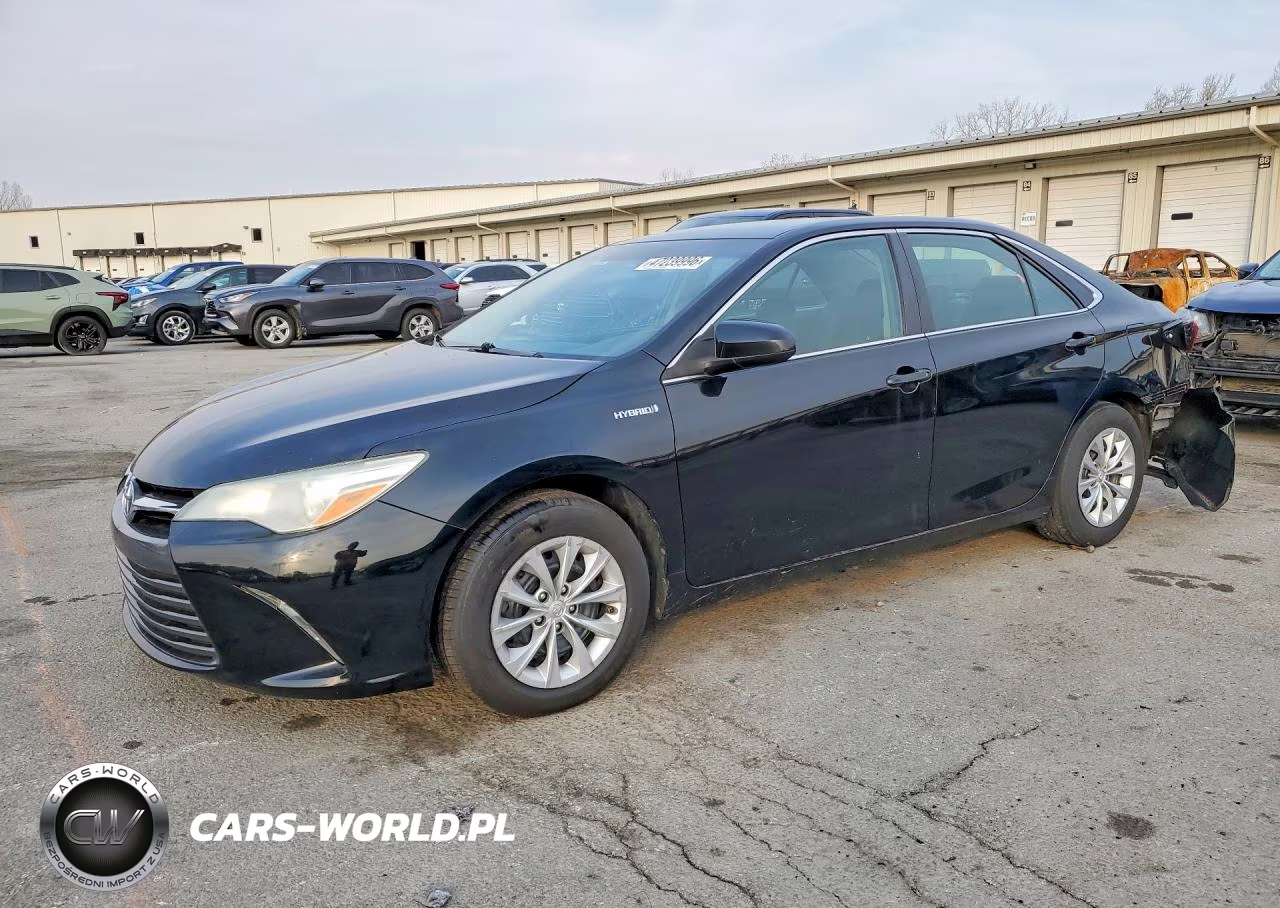 2016 Toyota Camry Hybrid Le – zdjęcie 1 z 12