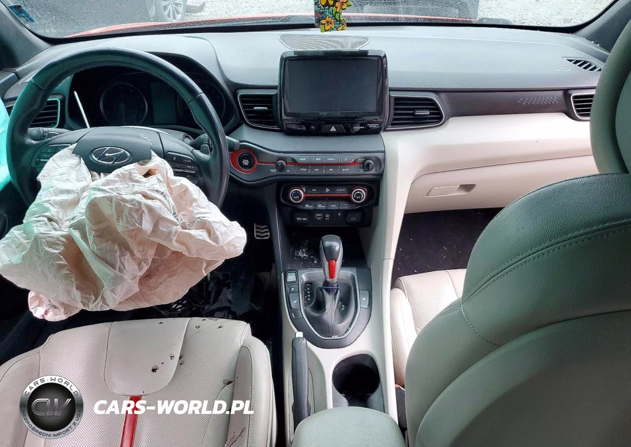 2019 Hyundai Veloster Turbo Ultimate VIN:KMHTH6AB0KU015825 - 8