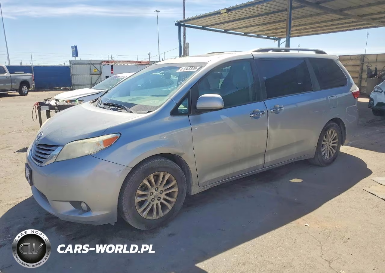 2016 Toyota Sienna Xle 8-Passenger
