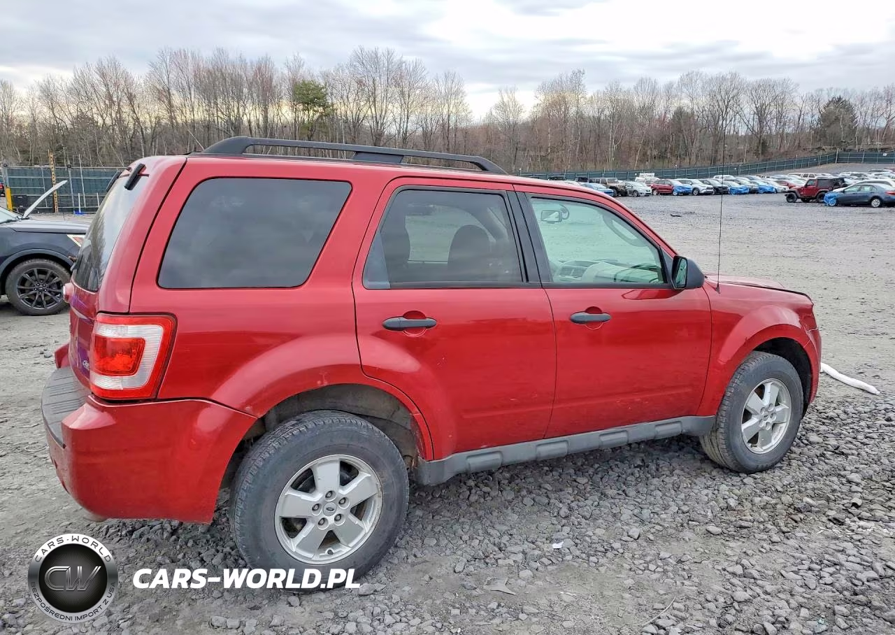 2009 Ford Escape Xlt VIN:1FMCU93759KC46750 - 3