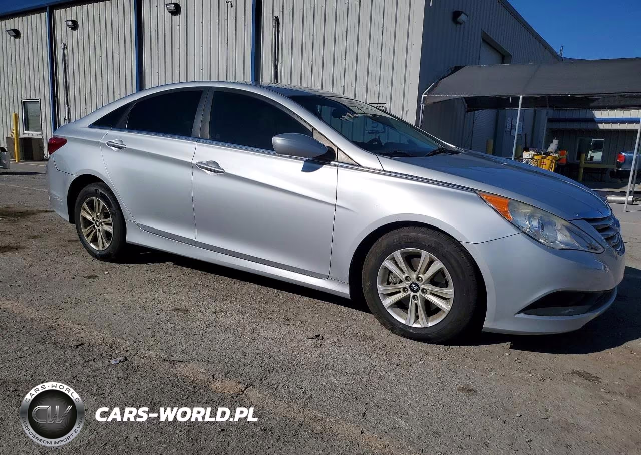 2014 Hyundai Sonata Gls VIN:5NPEB4AC3EH883618 - 4