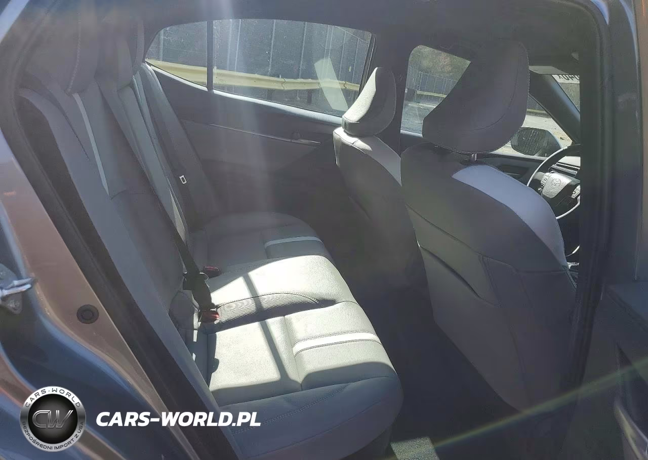2025 Toyota Camry Se VIN:4T1DBADK4SU538754 - 10
