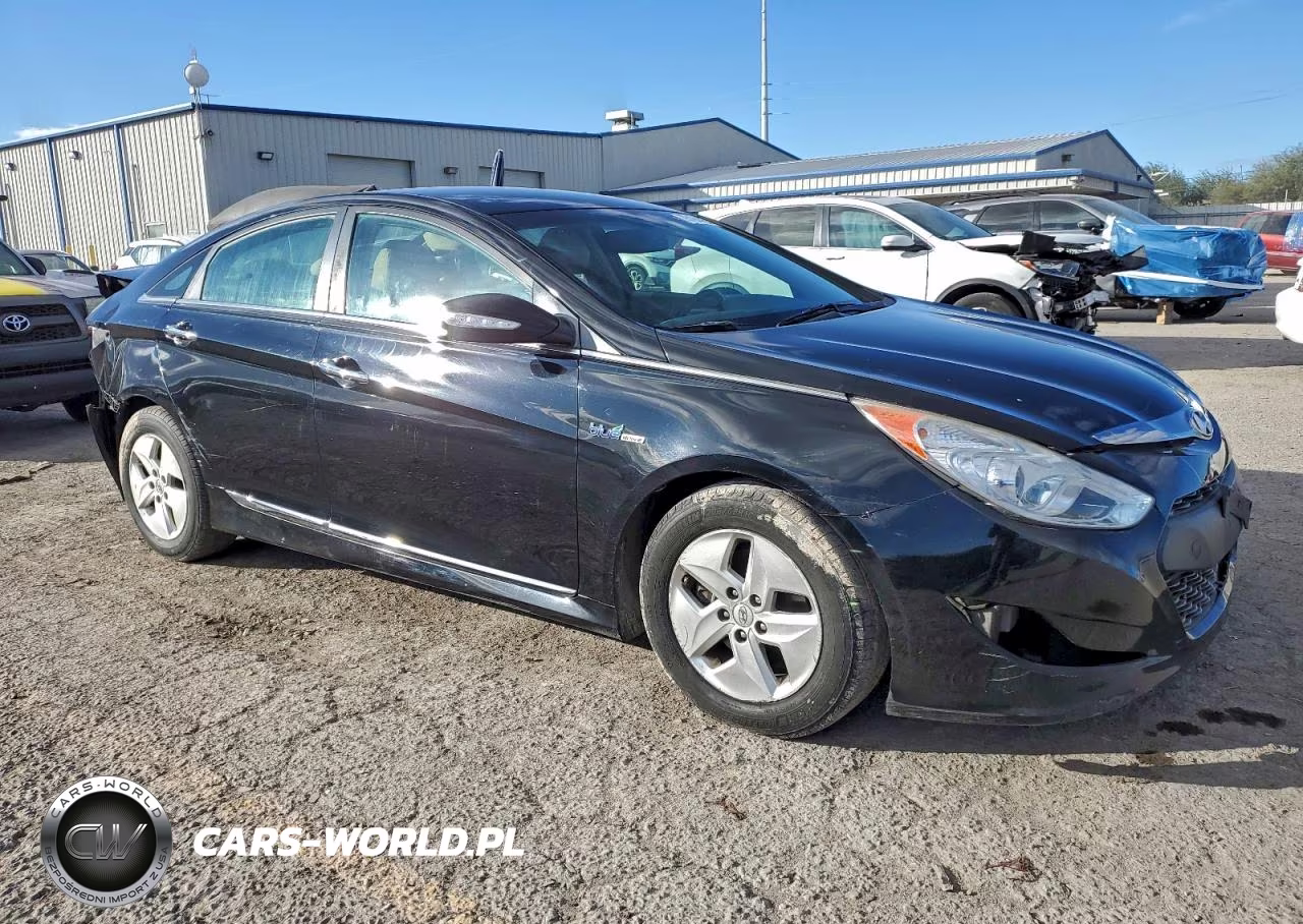 2012 Hyundai Sonata Hybrid VIN:KMHEC4A40CA028123 - 4