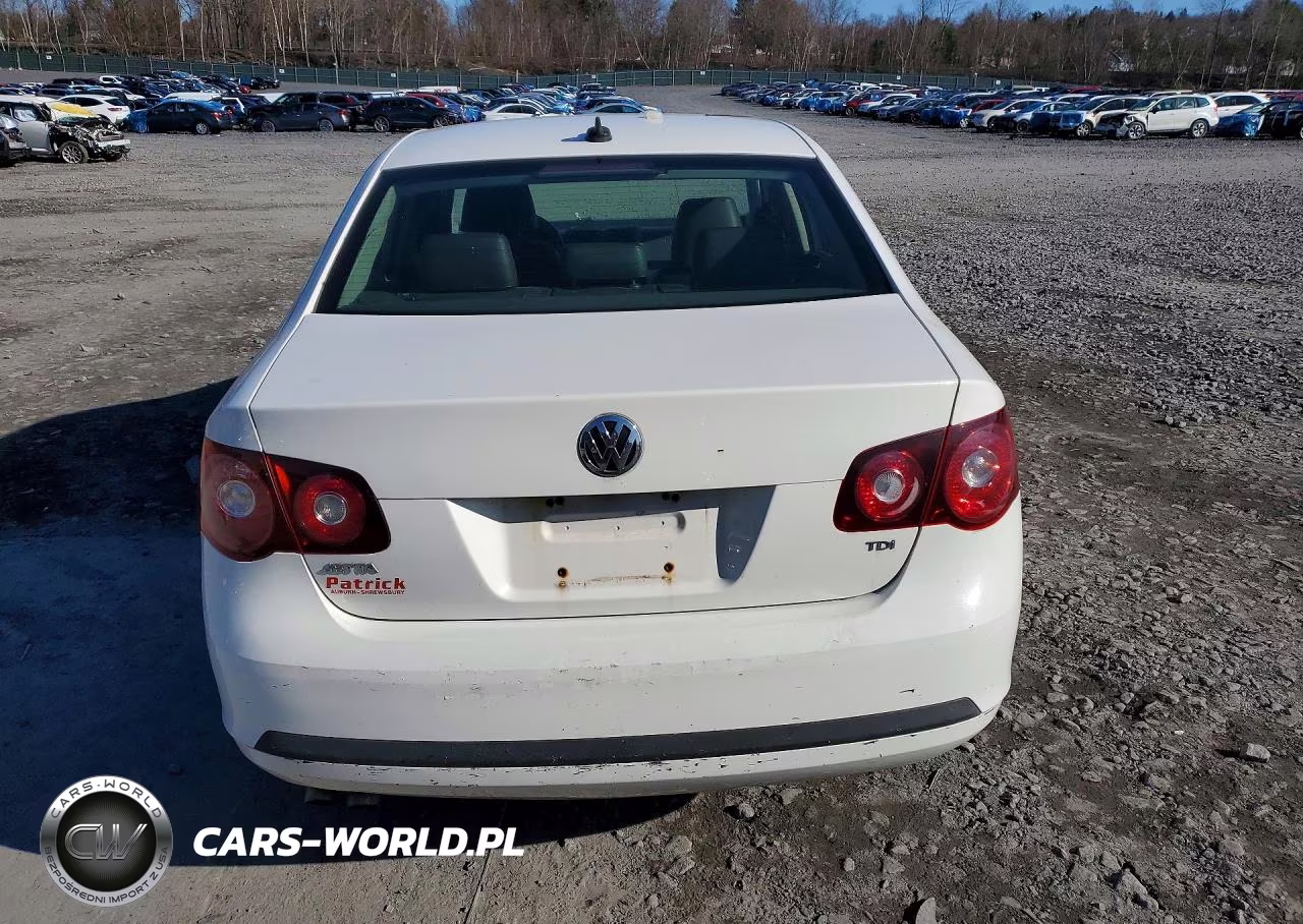 2009 Volkswagen Jetta VIN:3VWAL7AJ7AM028918 - 6