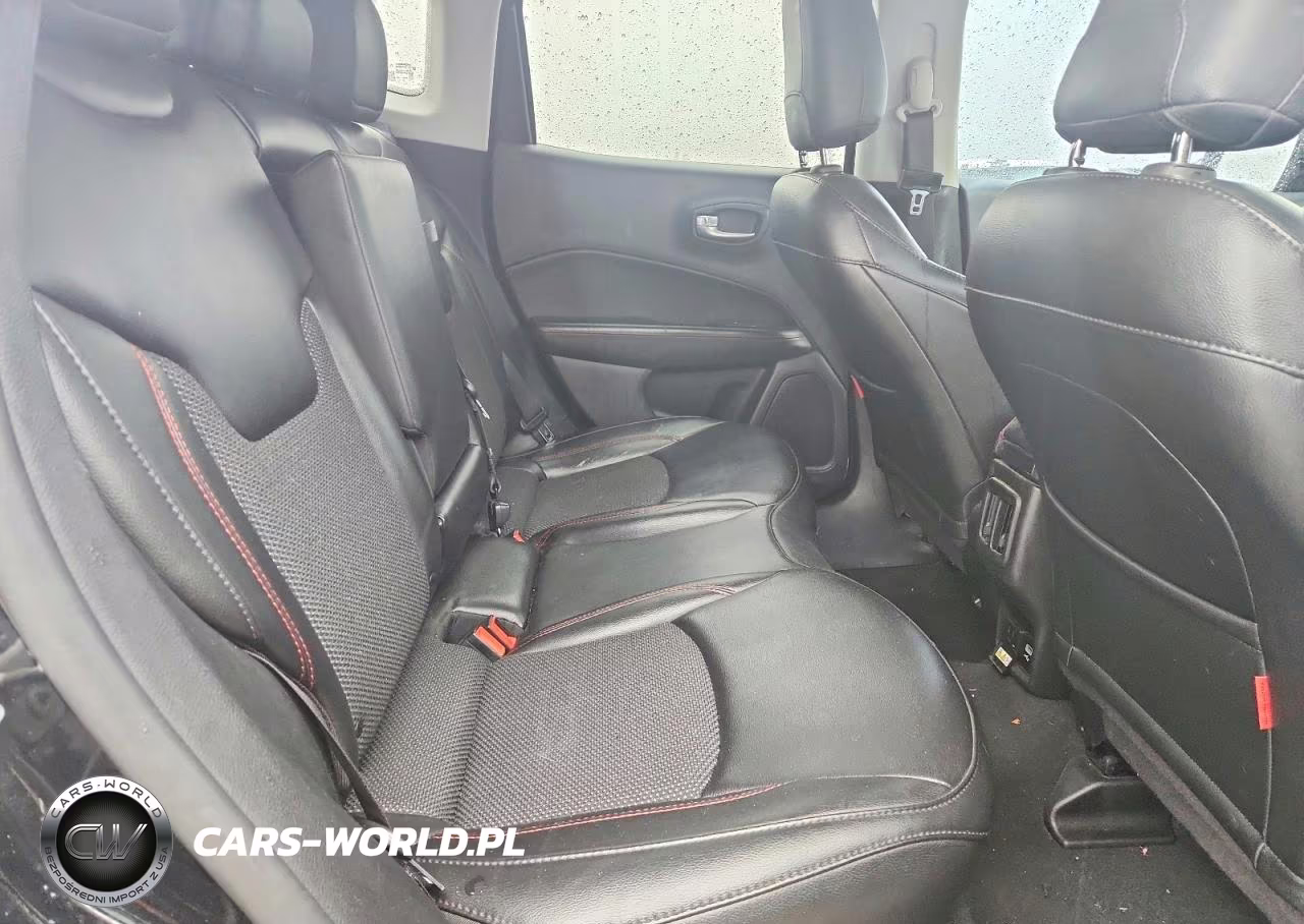 2020 Jeep Compass Trailhawk VIN:3C4NJDDB7LT196127 - 10