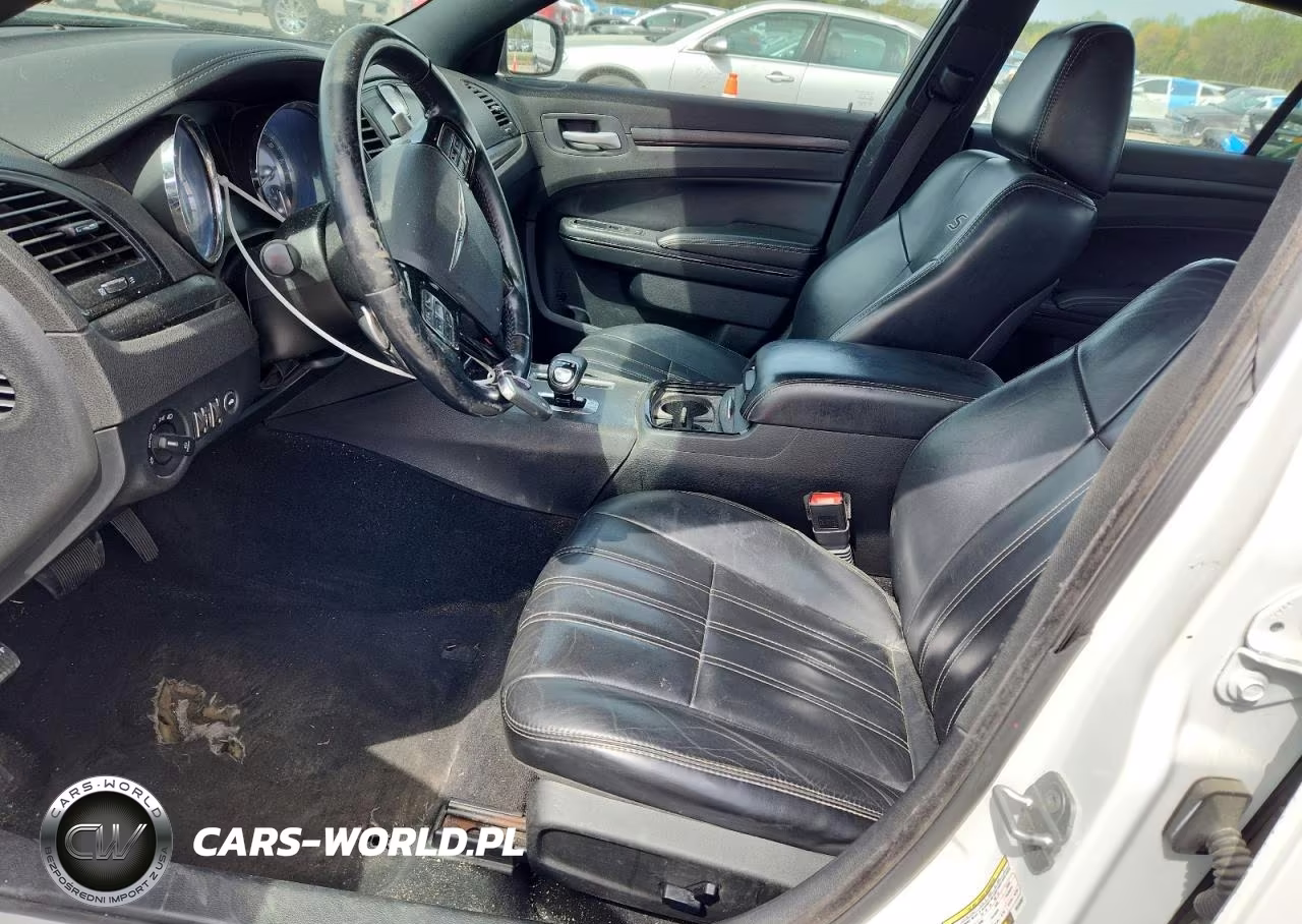 2014 Chrysler 300 S VIN:2C3CCABG4EH144257 - 7