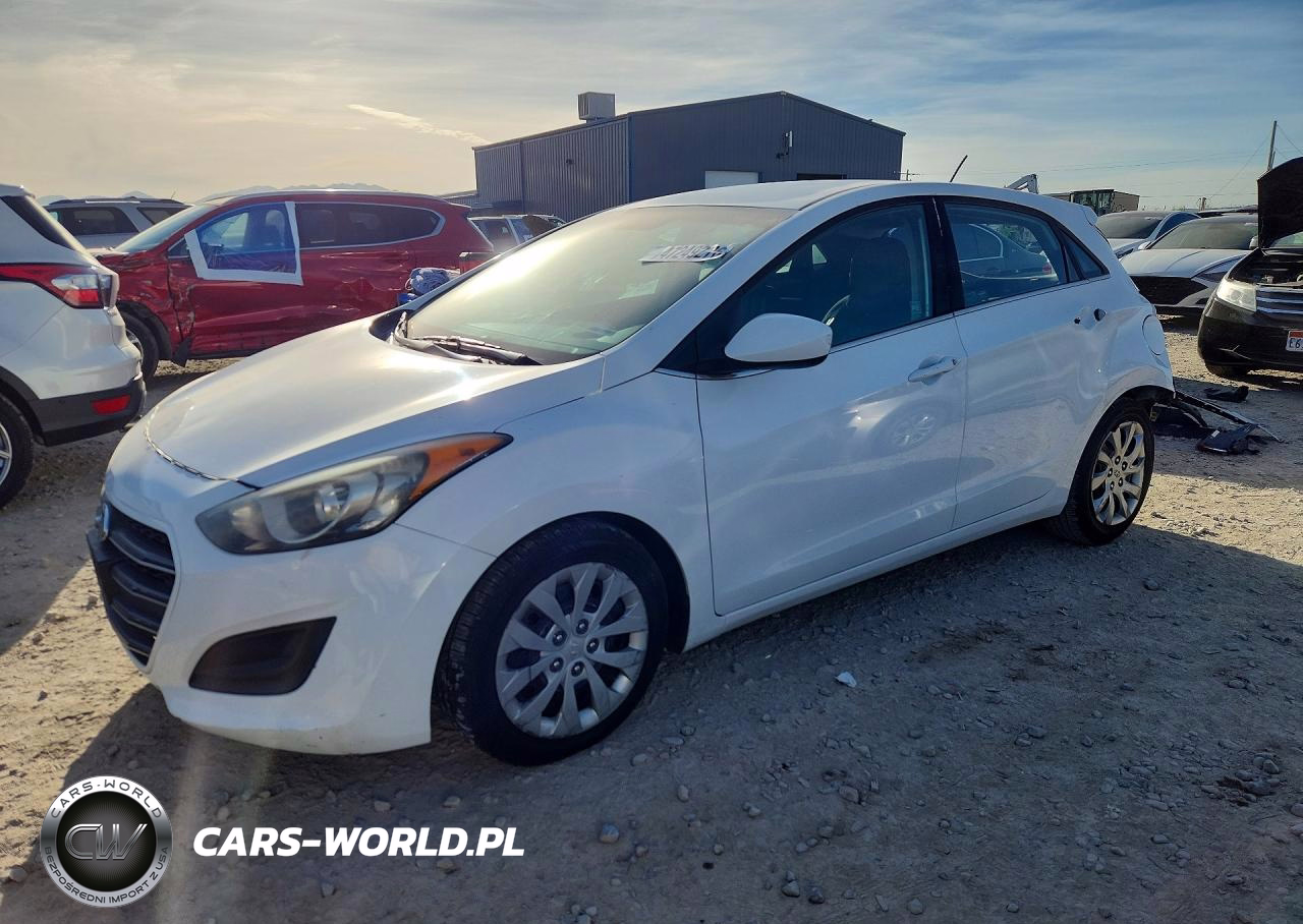 2017 Hyundai Elantra Gt Base