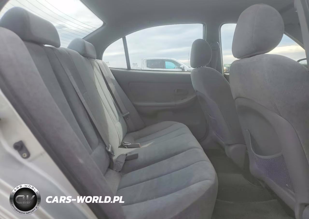 2004 Hyundai Elantra Gls VIN:KMHDN46D14U887767 - 10