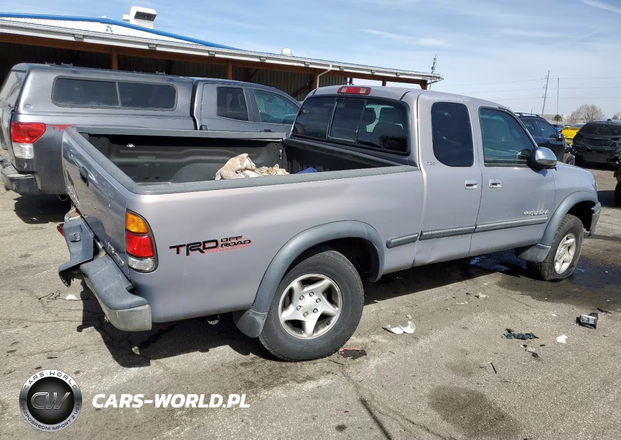 2002 Toyota Tunda VIN:5TBBT44102S236330 - 3