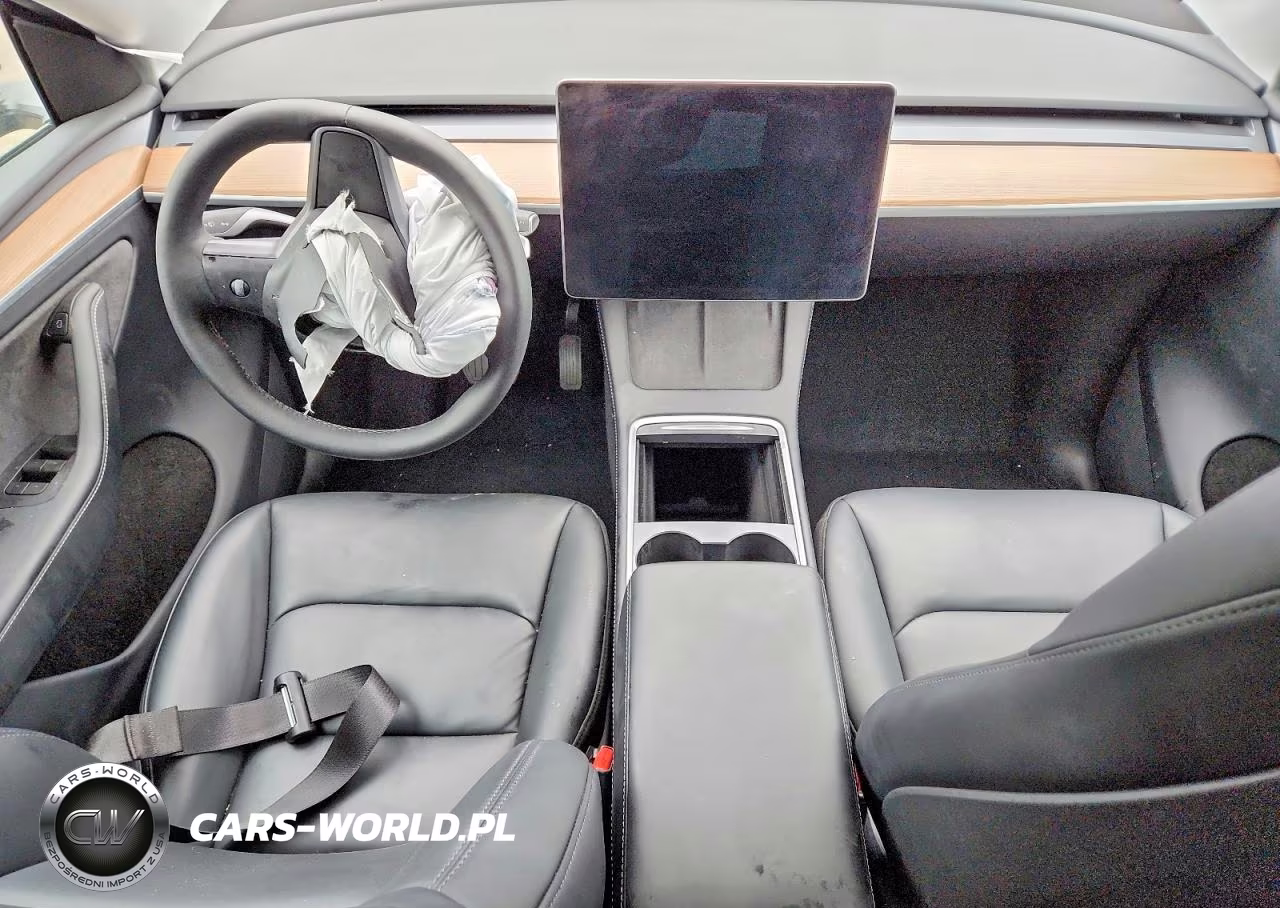 2024 Tesla Model Y VIN:7SAYGDED1RA333405 - 8