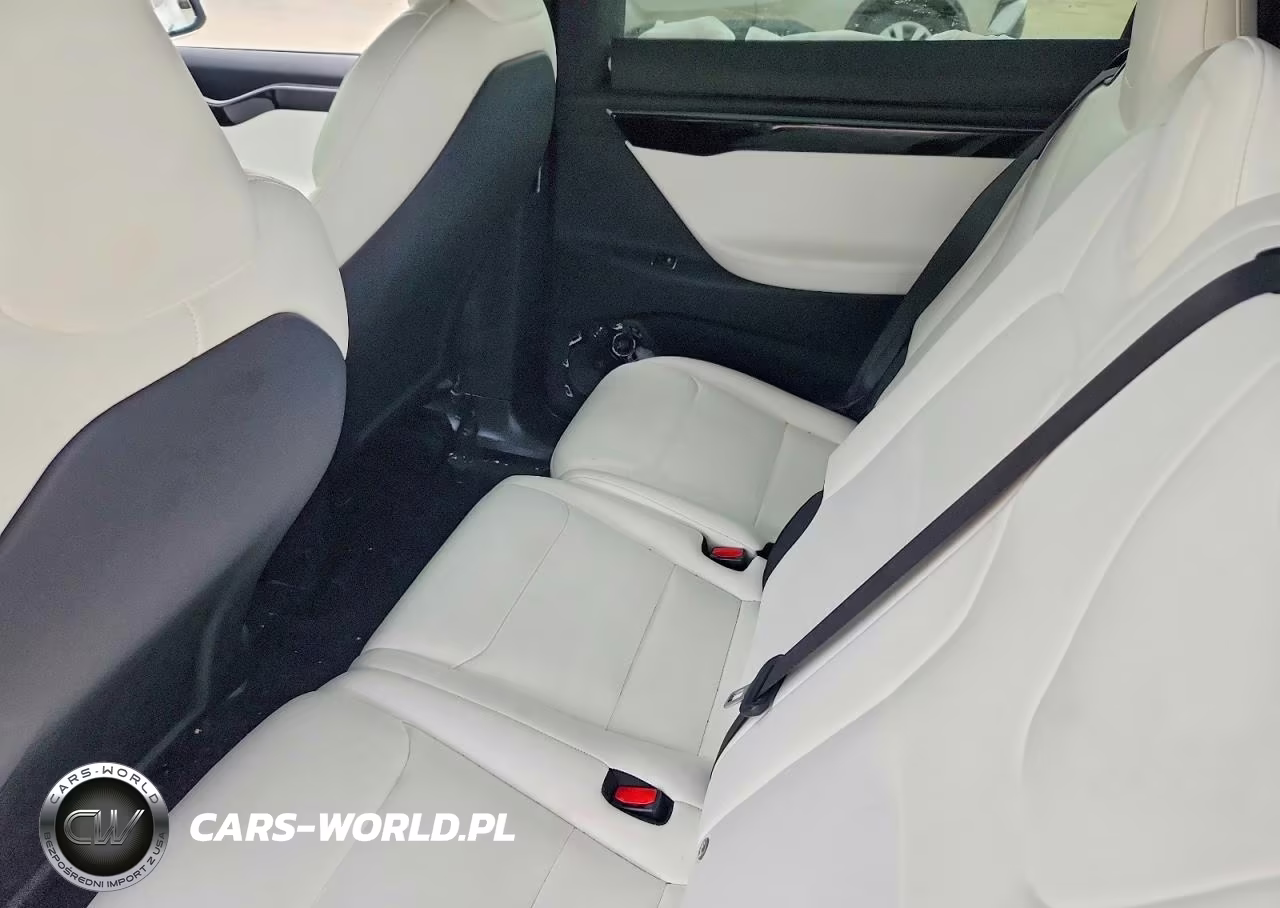 2020 Tesla Model X VIN:5YJXCAE29LF281601 - 11