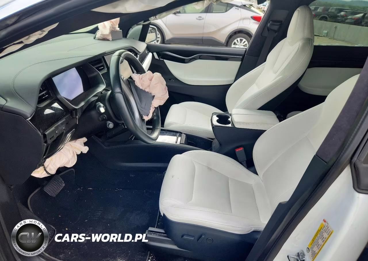 2020 Tesla Model X VIN:5YJXCAE29LF281601 - 7