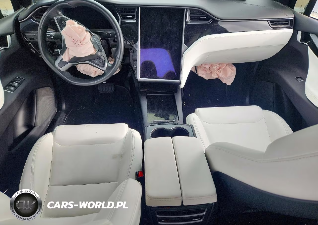 2020 Tesla Model X VIN:5YJXCAE29LF281601 - 8