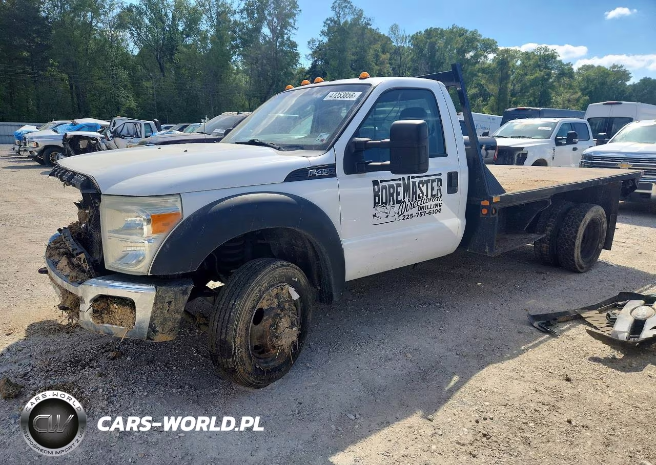 2013 Ford F450 Super Duty Flatbed Truck