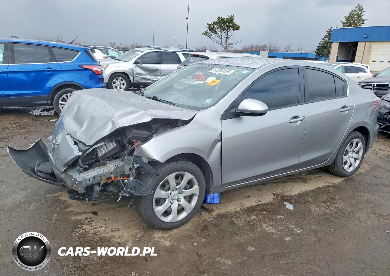 2013 Mazda 3 I