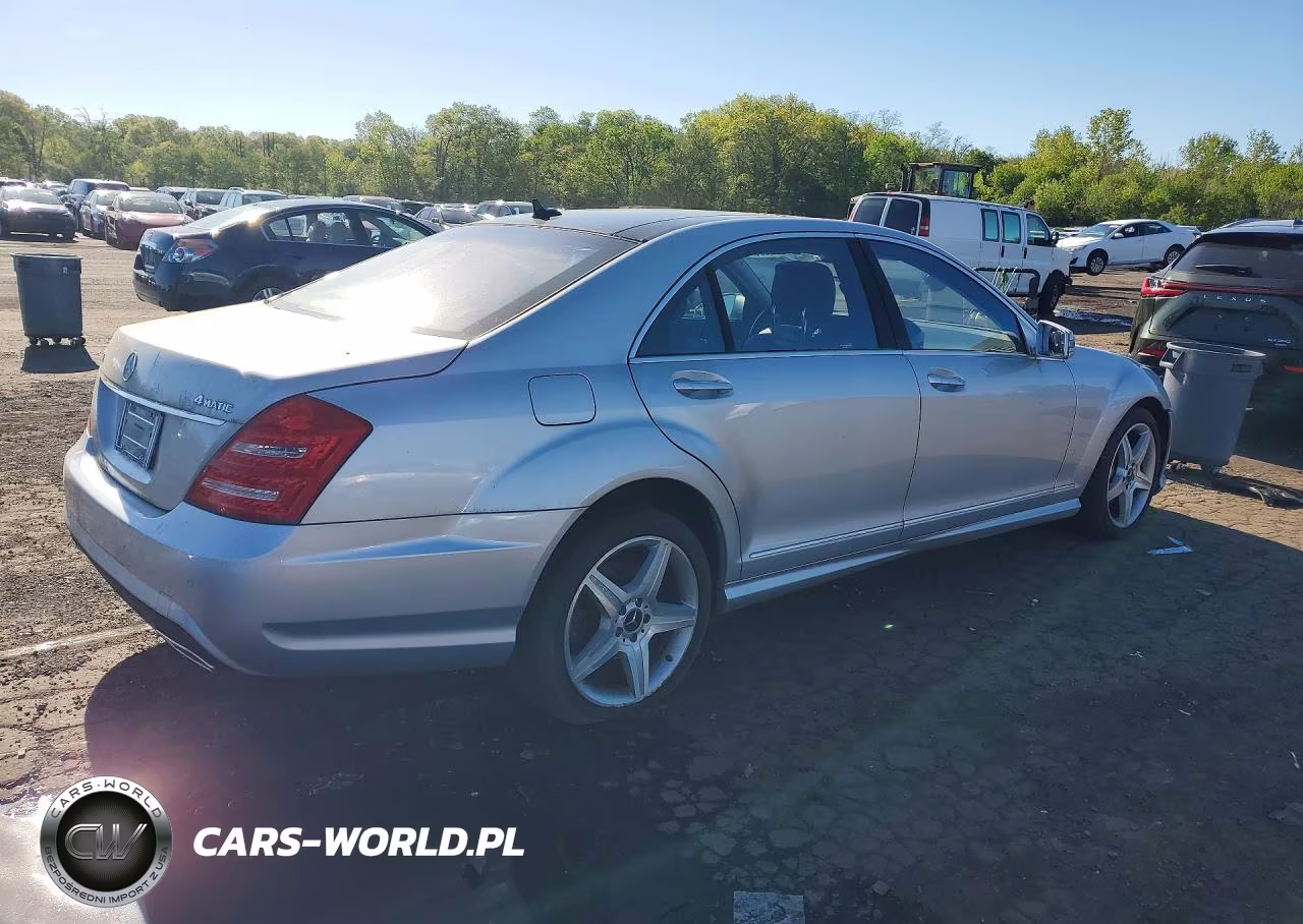 2011 Mercedes-Benz S 550 4Matic VIN:WDDNG8GB3BA380722 - 3