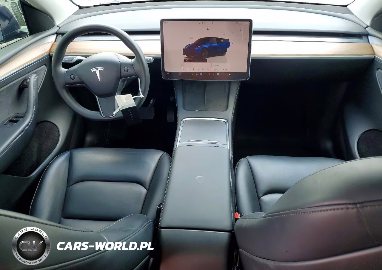 2025 Tesla Model Y VIN:7SAYGDED4SF249216 - 8