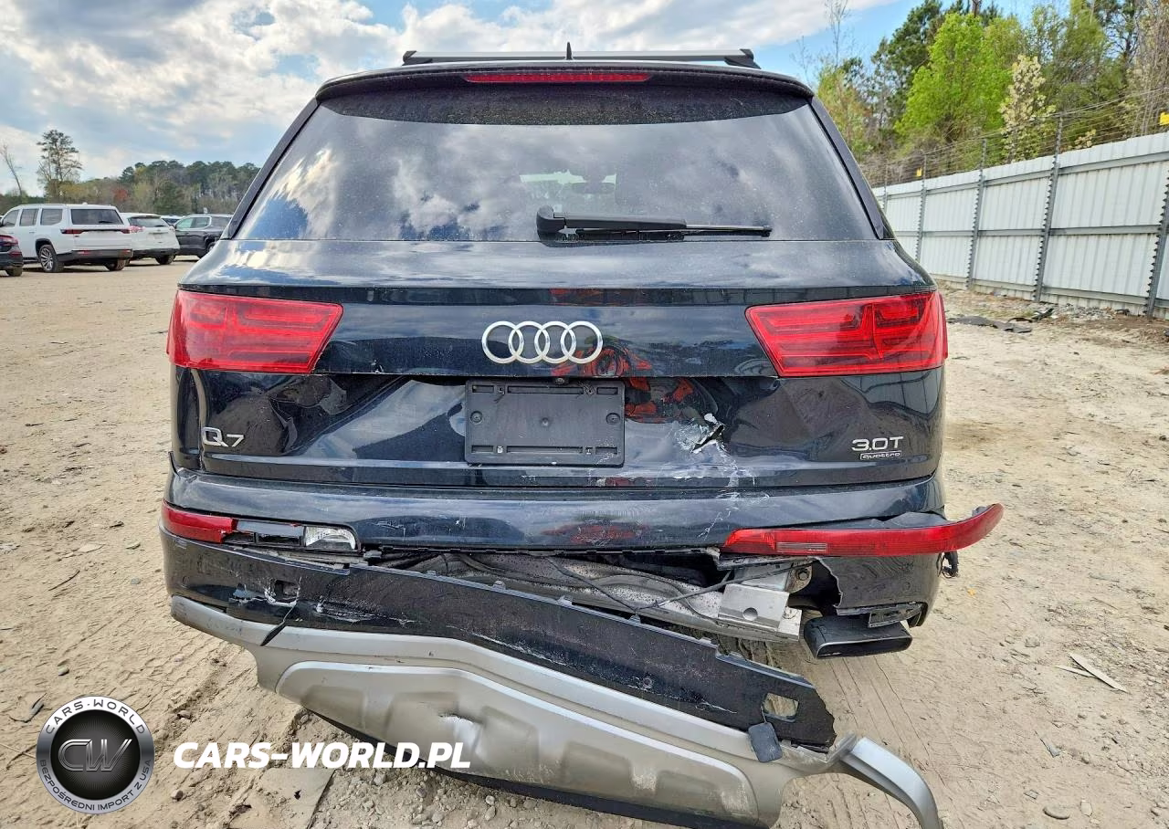 2018 Audi Q7 Premium Plus VIN:WA1LAAF77JD038303 - 6