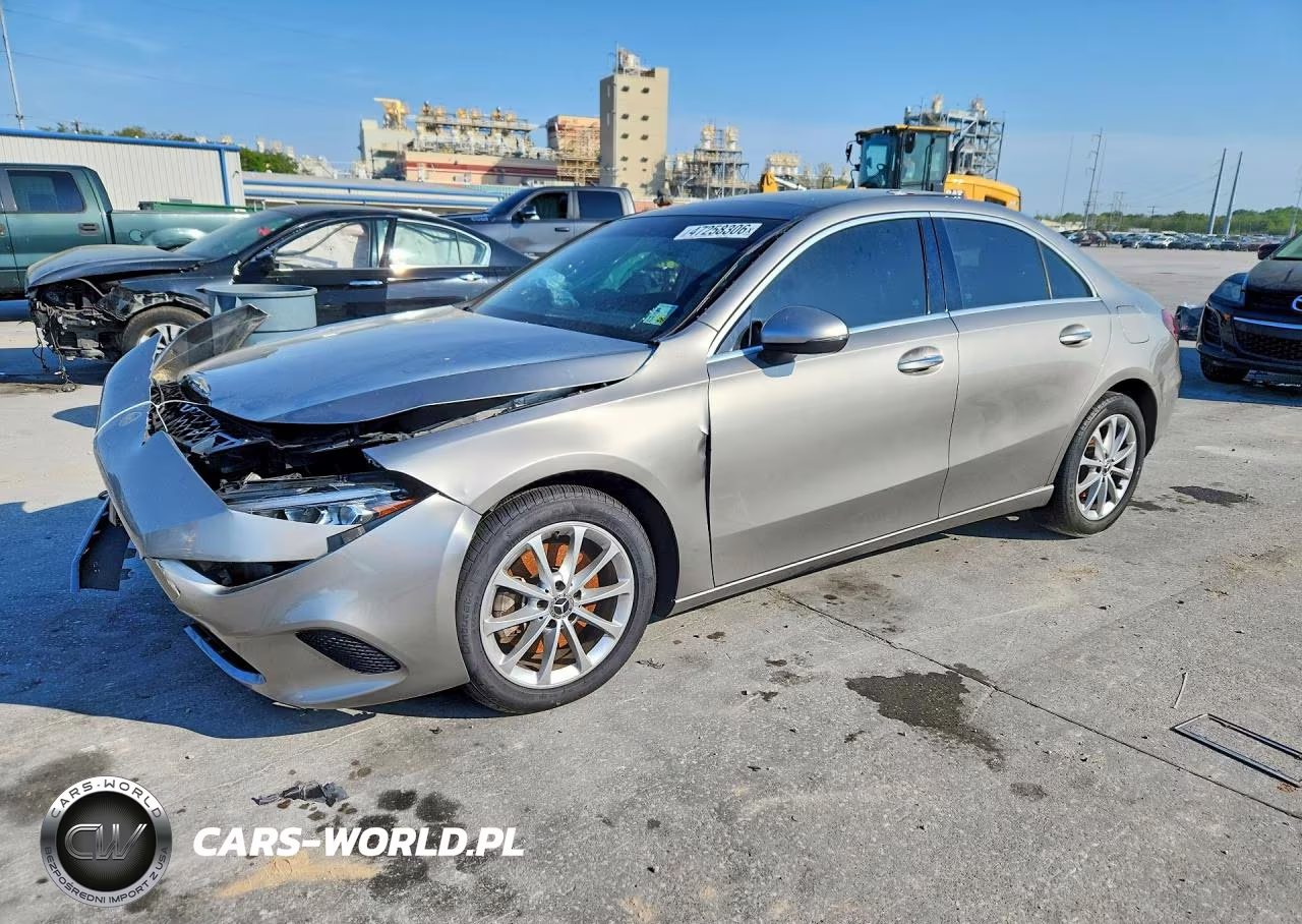 2020 Mercedes-Benz A 220