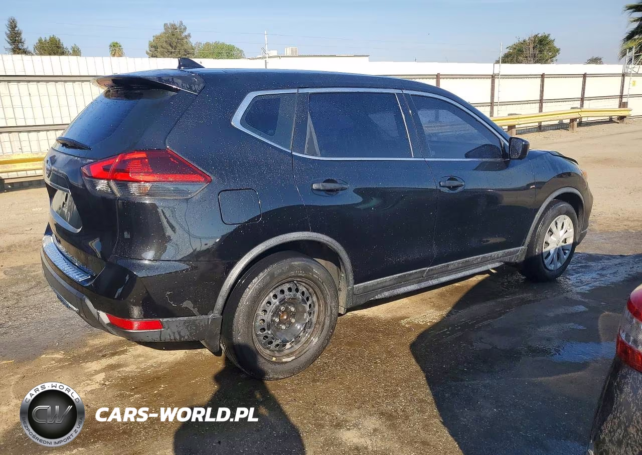 2018 Nissan Rogue S VIN:KNMAT2MT1JP601597 - 3