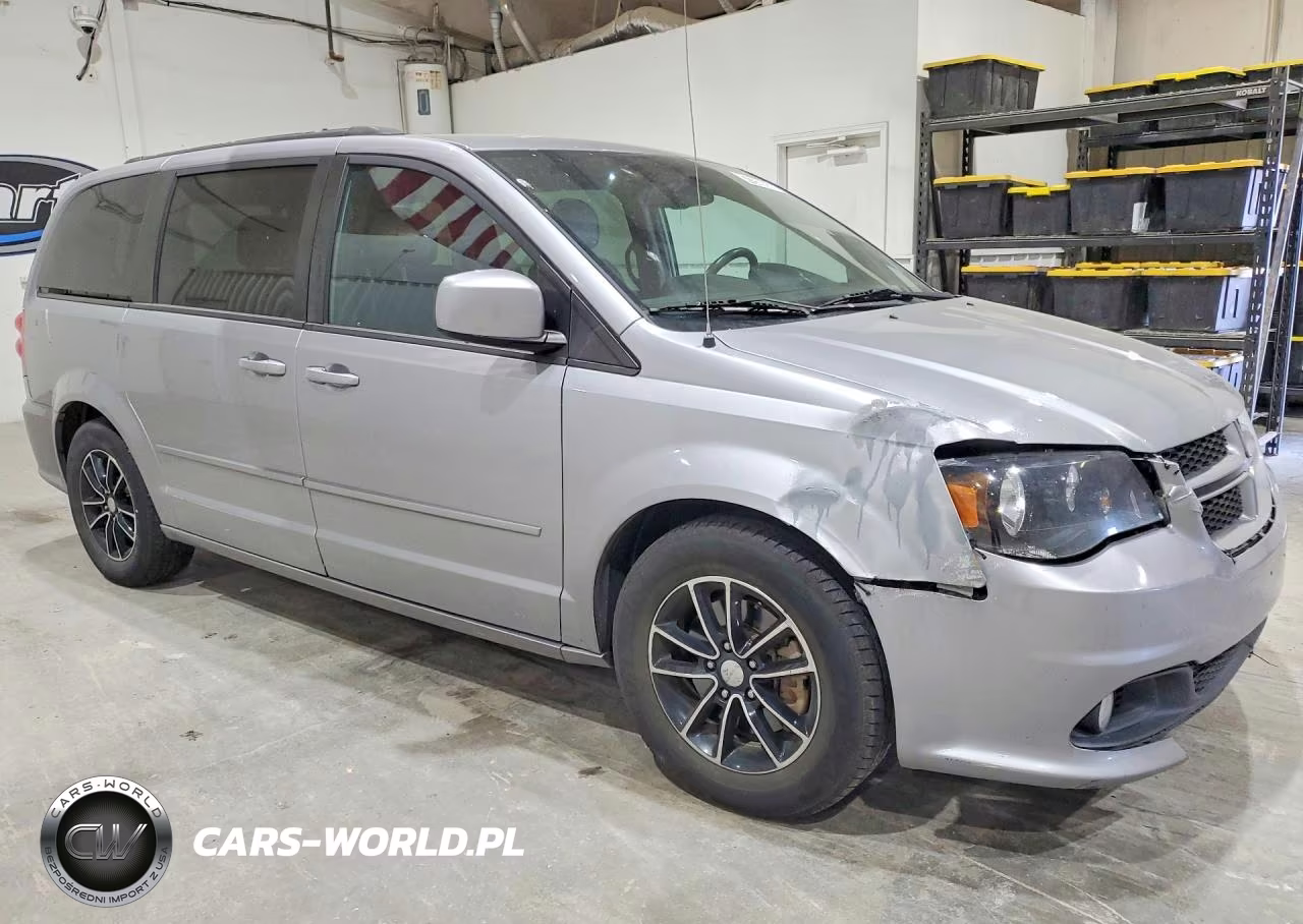 2017 Dodge Grand Caravan Gt VIN:2C4RDGEG2HR859599 - 4