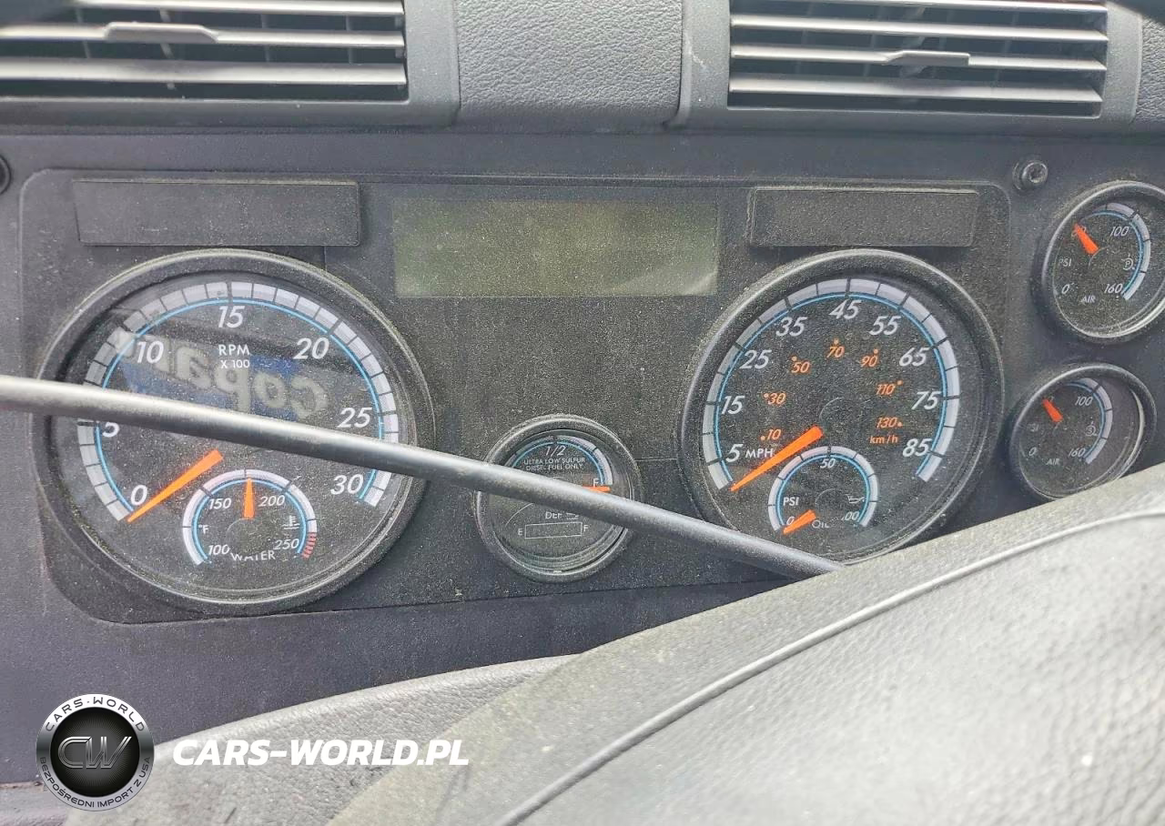 2016 Freightliner Cascadia 125 Semi Truck VIN:1FUJGLD52GLGS3888 - 8