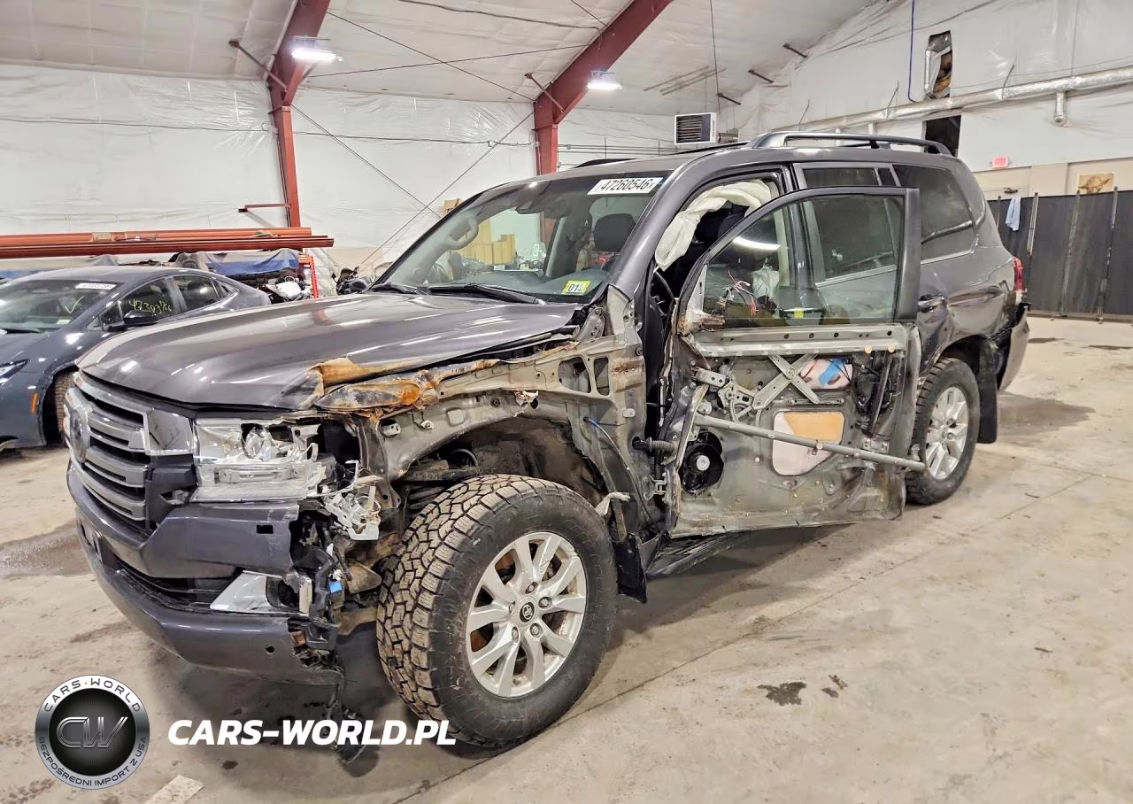 2018 Toyota Land Cruiser Base