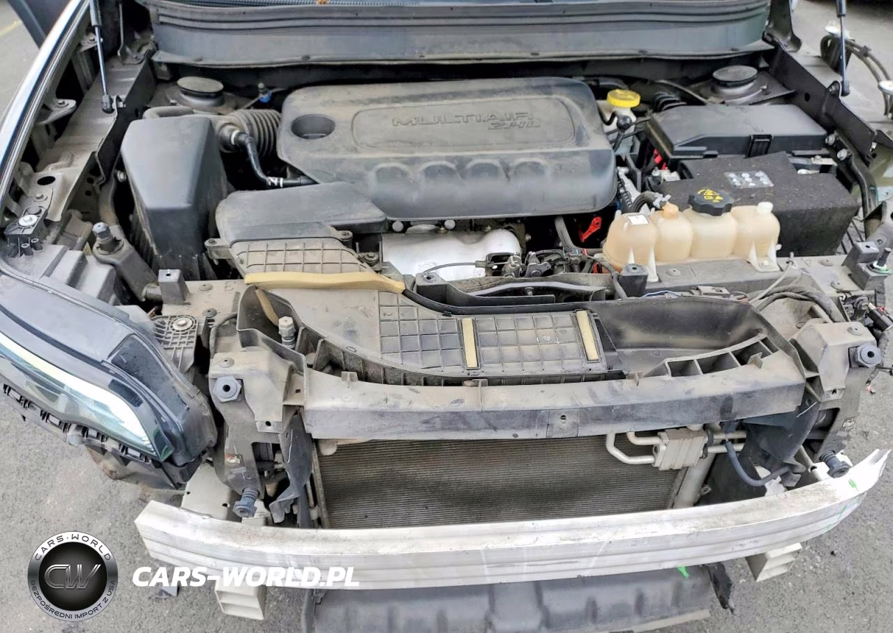 2019 Jeep Cherokee Latitude Plus VIN:1C4PJMLB1KD477922 - 11