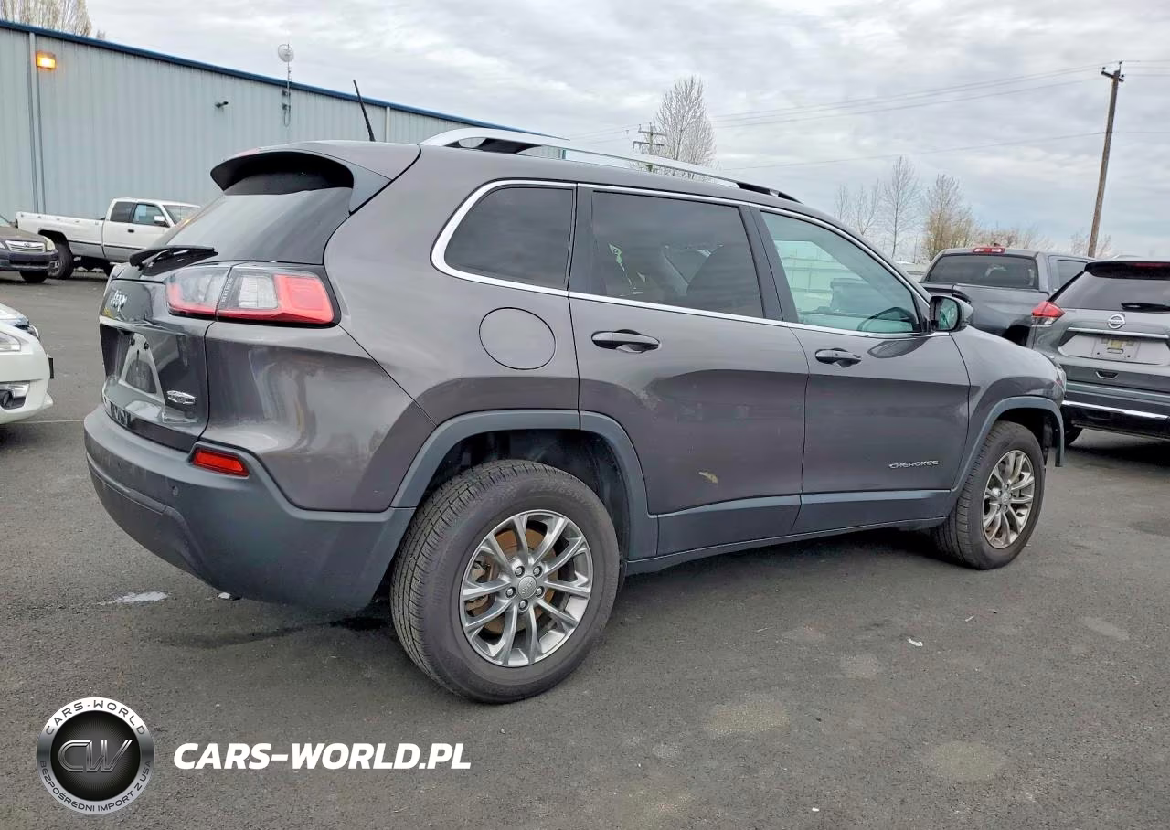 2019 Jeep Cherokee Latitude Plus VIN:1C4PJMLB1KD477922 - 3