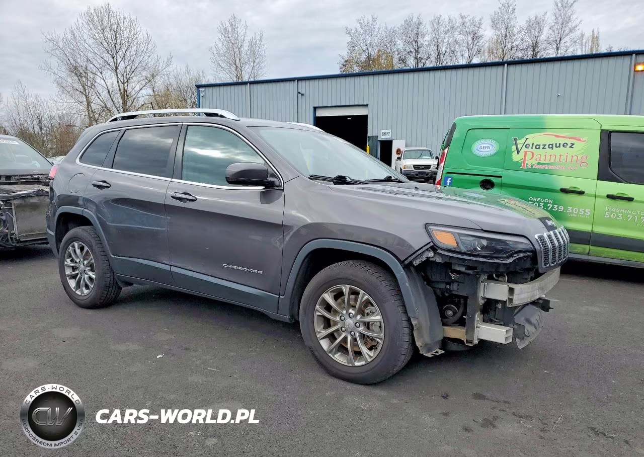 2019 Jeep Cherokee Latitude Plus VIN:1C4PJMLB1KD477922 - 4