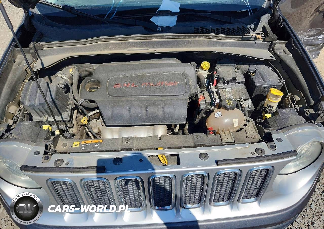 2016 Jeep Renegade Limited VIN:ZACCJADT6GPC54904 - 11