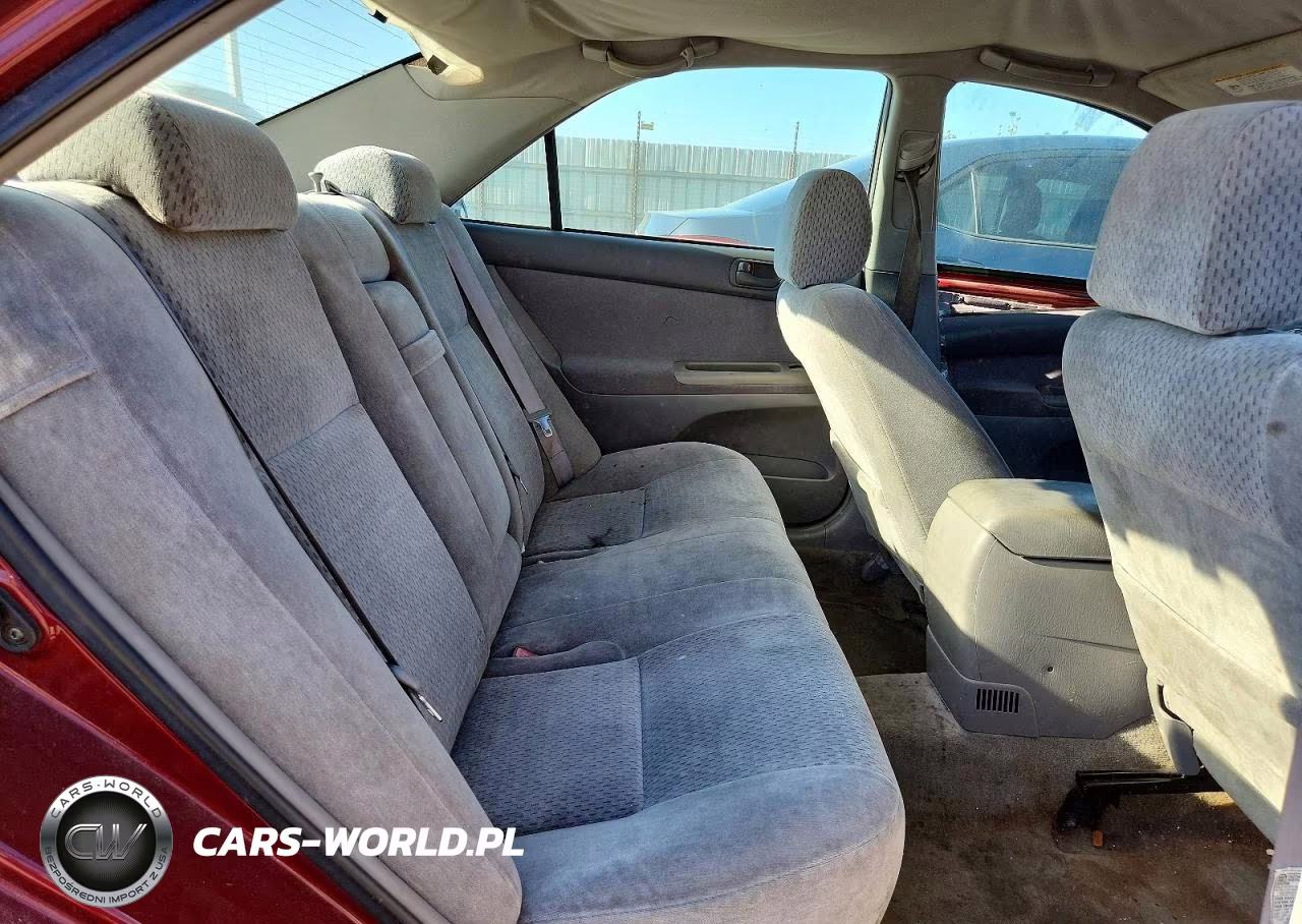 2003 Toyota Camry Le VIN:4T1BE32K33U119910 - 10
