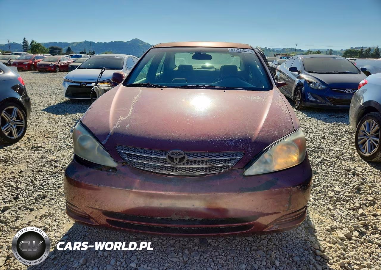 2003 Toyota Camry Le VIN:4T1BE32K33U119910 - 5