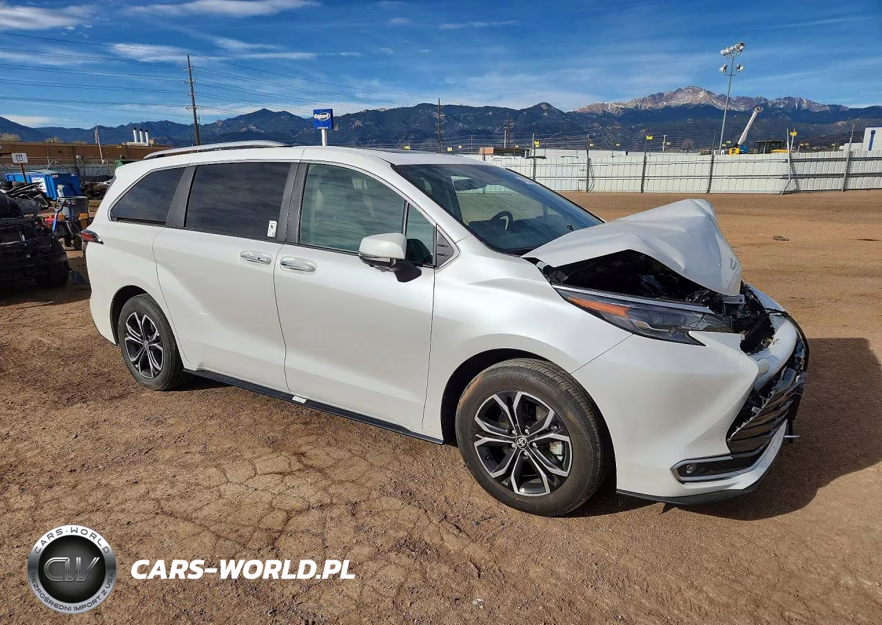 2025 Toyota Sienna Platinum 7-Passenger VIN:5TDESKFC6SS197379 - 4