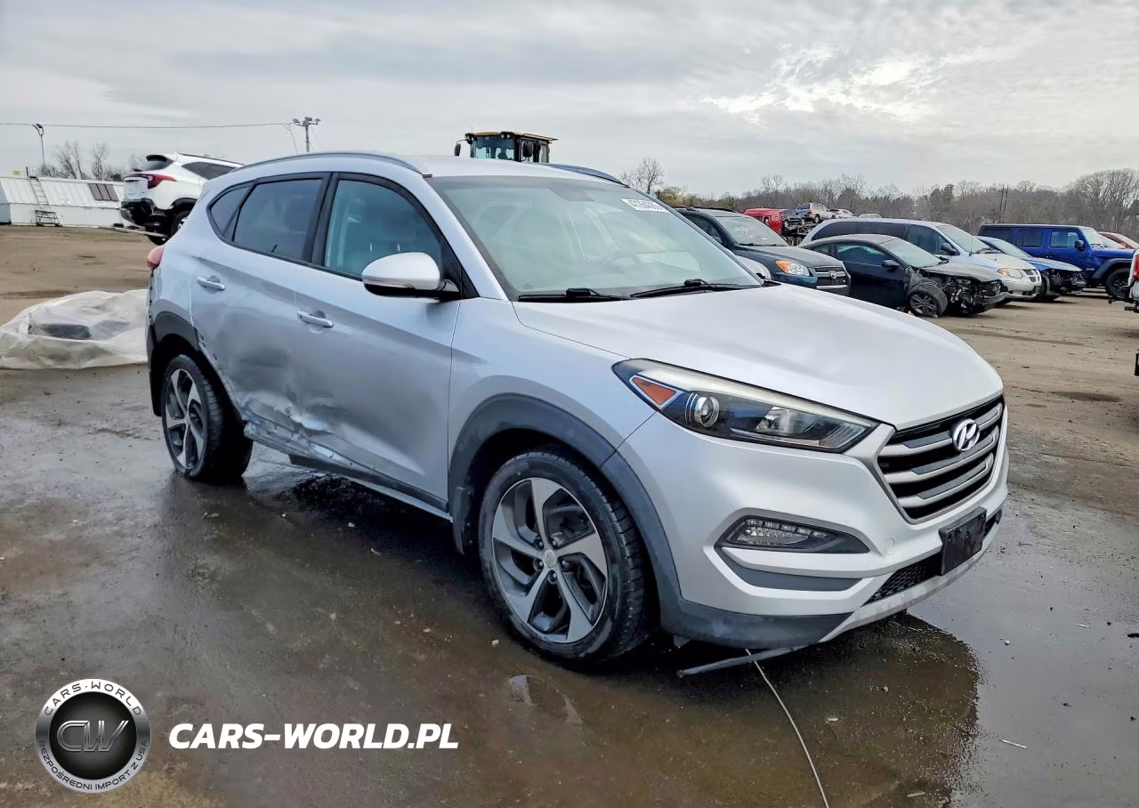 2018 Hyundai Tucson Sport VIN:KM8J3CAL6JU771154 - 4
