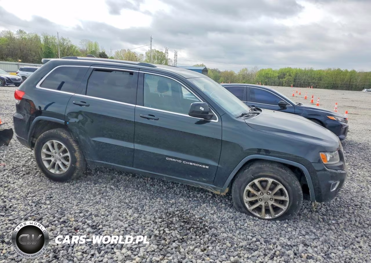 2014 Jeep Grand Cherokee Laredo VIN:1C4RJFAG6EC142877 - 4
