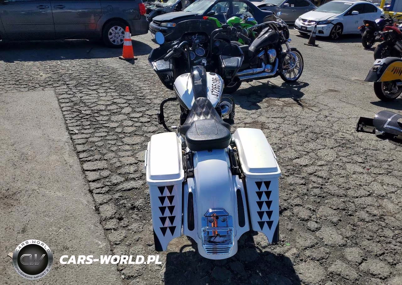 2012 Harley-Davidson Fltrxse Cvo Road Glide Custom VIN:1HD1TC816CB958934 - 4