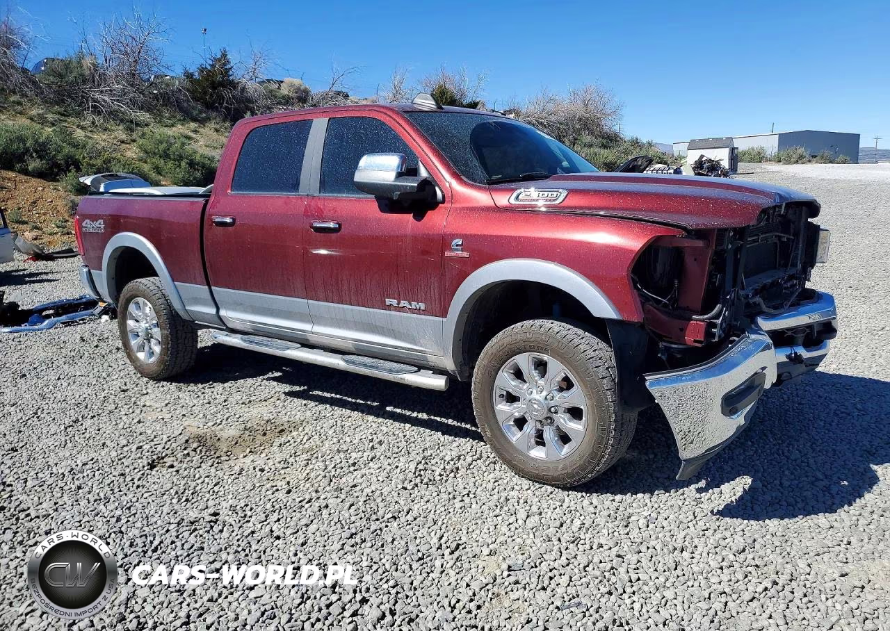 2019 Ram 2500 Laramie VIN:3C6UR5FL1KG553638 - 4